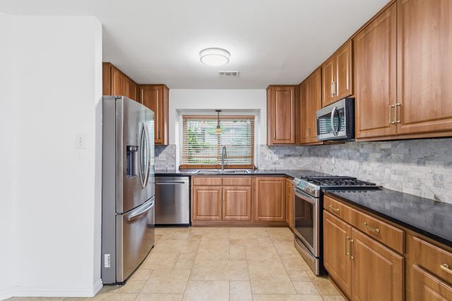 4134 Woodland Court, Grapevine, TX 76051