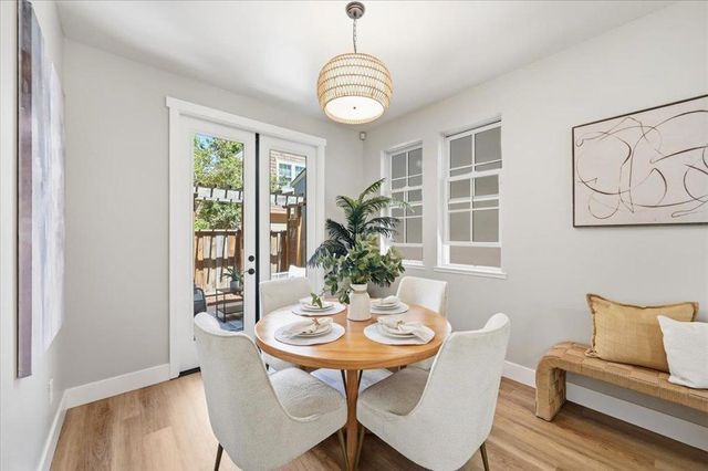 936 Valencia Avenue, Mountain View, CA 94040
