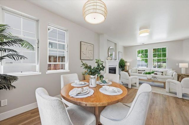936 Valencia Avenue, Mountain View, CA 94040