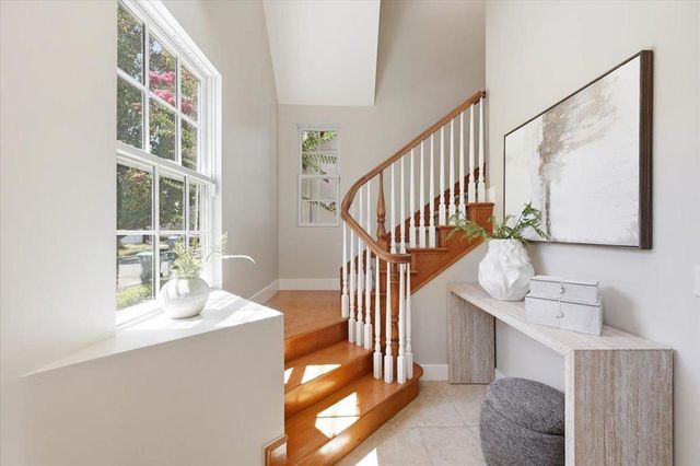 936 Valencia Avenue, Mountain View, CA 94040