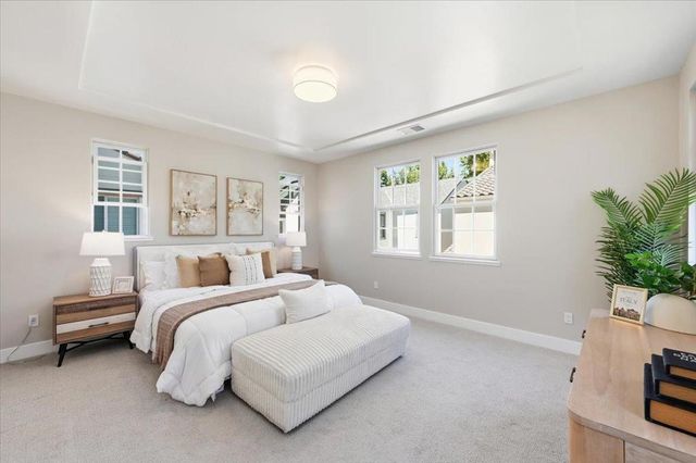 936 Valencia Avenue, Mountain View, CA 94040