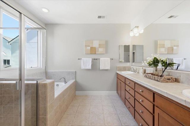 936 Valencia Avenue, Mountain View, CA 94040