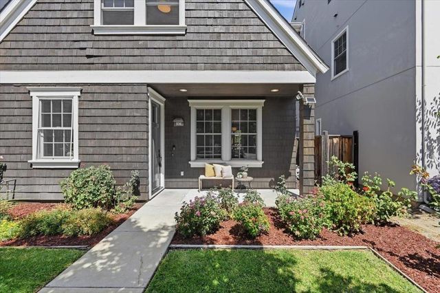 936 Valencia Avenue, Mountain View, CA 94040
