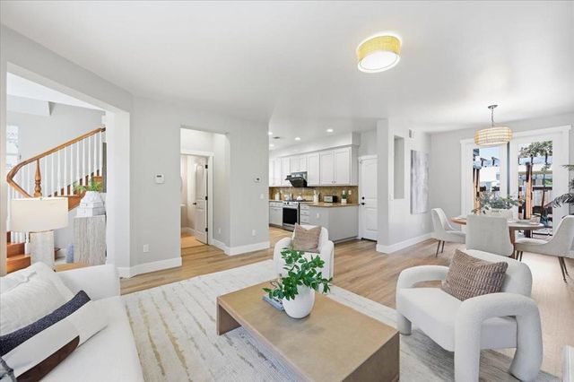 936 Valencia Avenue, Mountain View, CA 94040