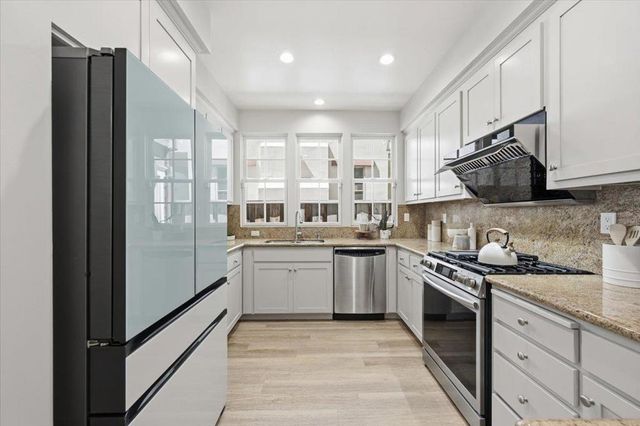 936 Valencia Avenue, Mountain View, CA 94040