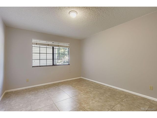 12440 E Pacific Cir B, Aurora, CO 80014