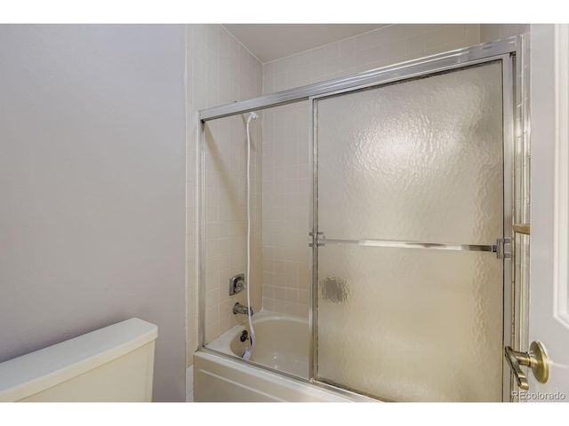 12440 E Pacific Cir B, Aurora, CO 80014