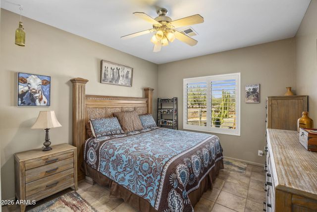 1113 E Johnson Road, New River, AZ 85087