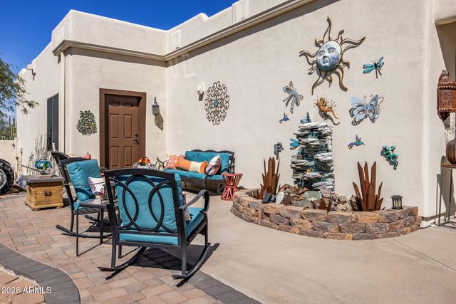 1113 E Johnson Road, New River, AZ 85087