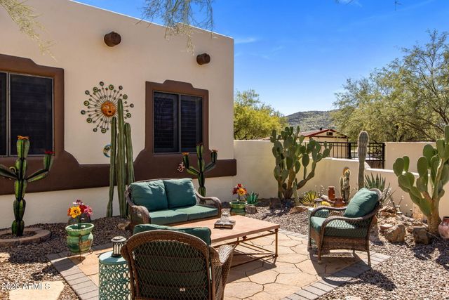 1113 E Johnson Road, New River, AZ 85087