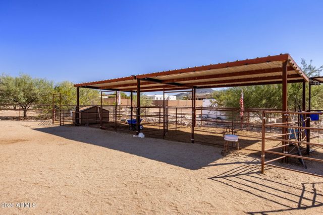 1113 E Johnson Road, New River, AZ 85087