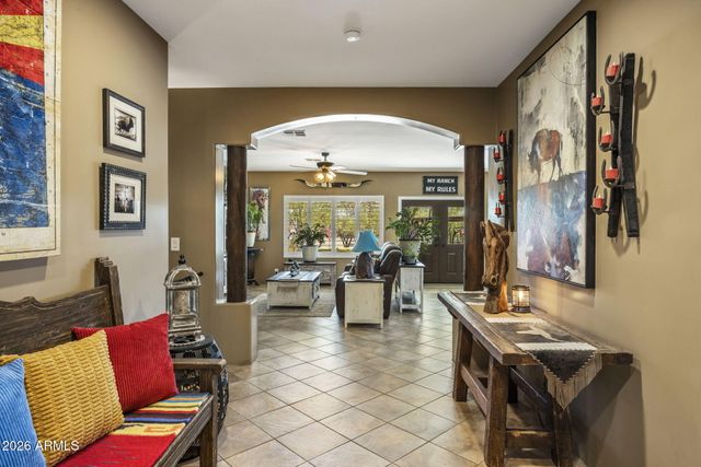 1113 E Johnson Road, New River, AZ 85087