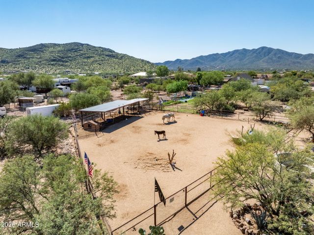 1113 E Johnson Road, New River, AZ 85087