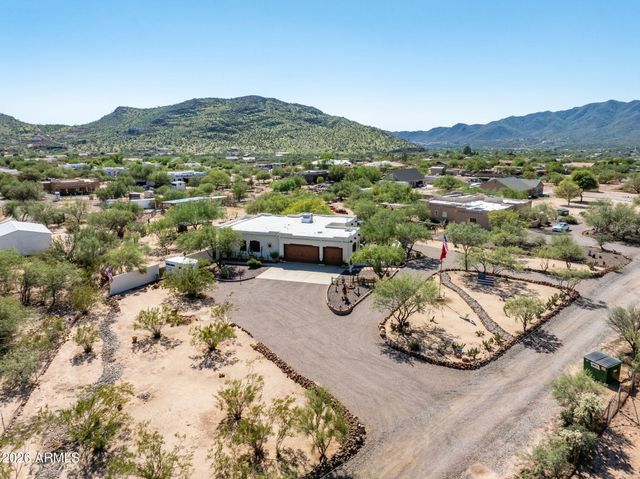 1113 E Johnson Road, New River, AZ 85087