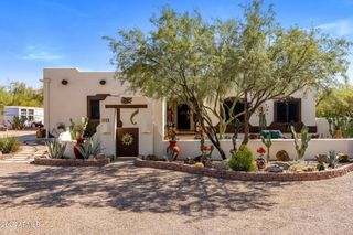 1113 E Johnson Road, New River, AZ 85087