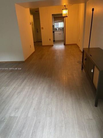 807 W Oakland Park Blvd G2, Oakland Park, FL 33311