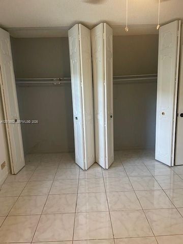 807 W Oakland Park Blvd G2, Oakland Park, FL 33311