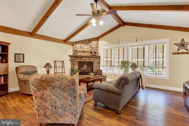 919 BIGLERVILLE RD, Gettysburg, PA 17325