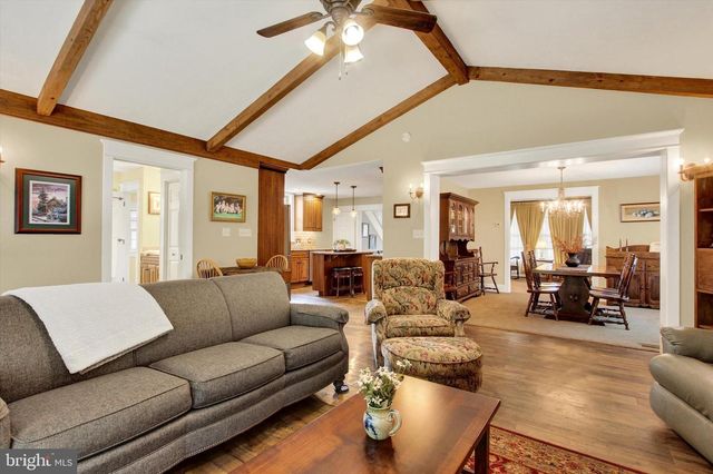 919 BIGLERVILLE RD, Gettysburg, PA 17325