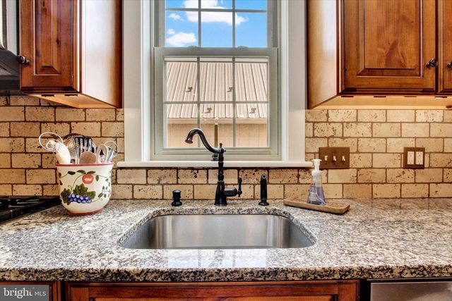 919 BIGLERVILLE RD, Gettysburg, PA 17325