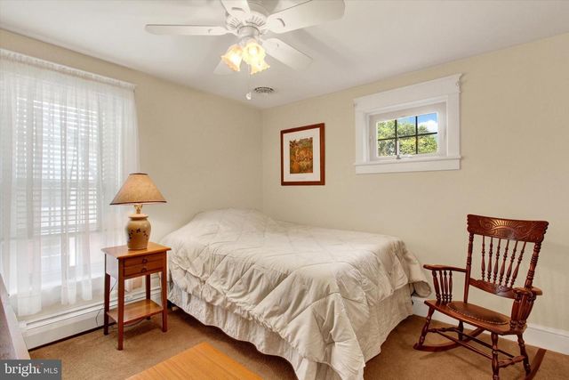 919 BIGLERVILLE RD, Gettysburg, PA 17325