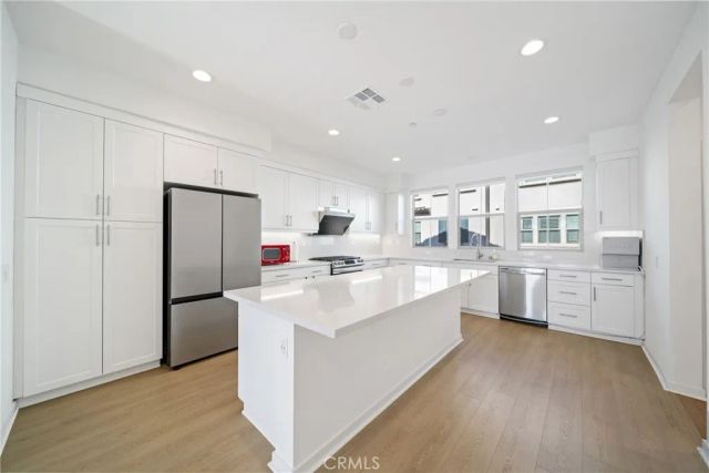 207 Colby Circle, Claremont, CA 91711