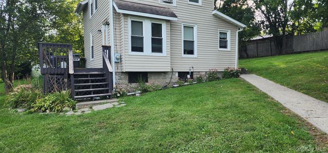 613-615 Salt Point Turnpike, Hyde Park, NY 12601