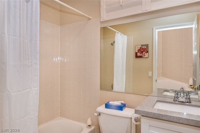 10345 Hunters Meadow Avenue, Las Vegas, NV 89144