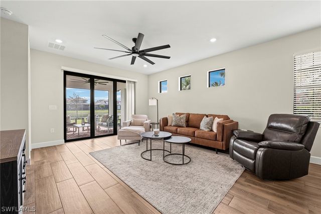 11661 Venetian Lagoon DR, Fort Myers, FL 33913