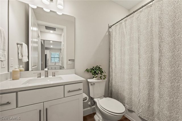 11661 Venetian Lagoon DR, Fort Myers, FL 33913