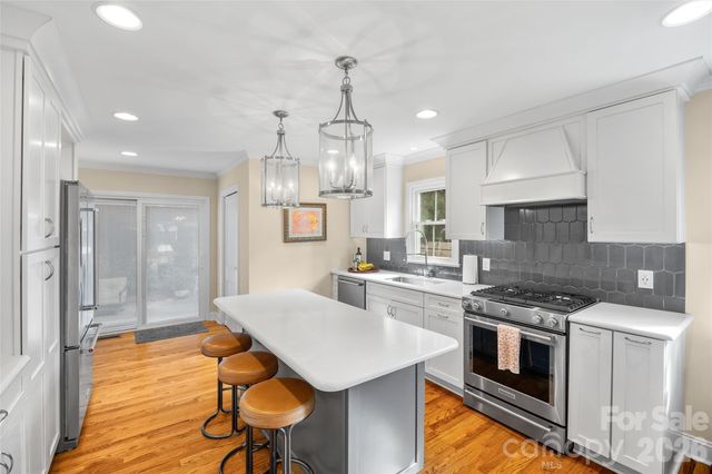 1325 Drexmore Avenue, Charlotte, NC 28209