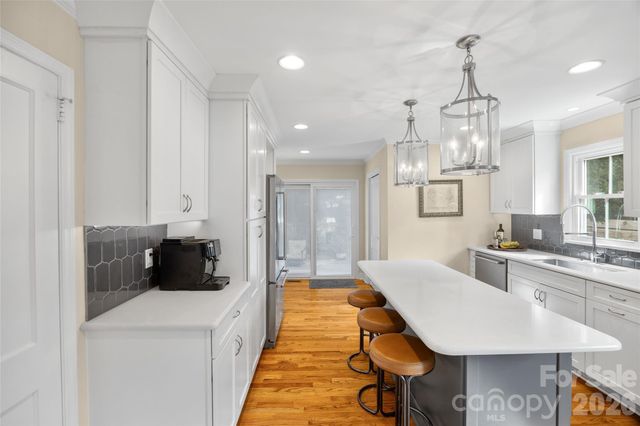 1325 Drexmore Avenue, Charlotte, NC 28209