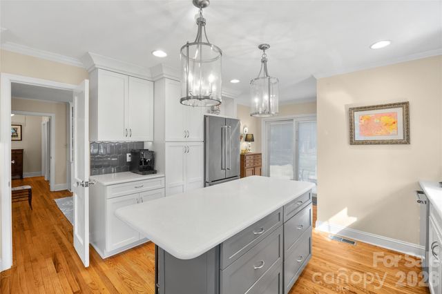 1325 Drexmore Avenue, Charlotte, NC 28209