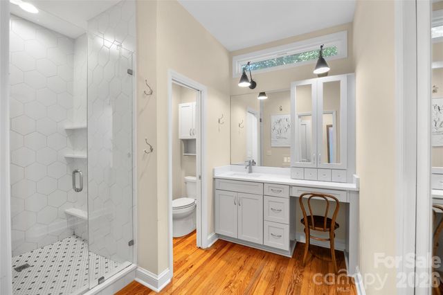 1325 Drexmore Avenue, Charlotte, NC 28209