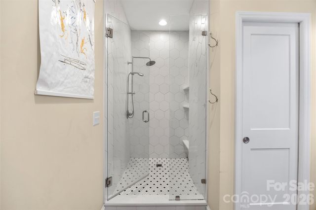 1325 Drexmore Avenue, Charlotte, NC 28209