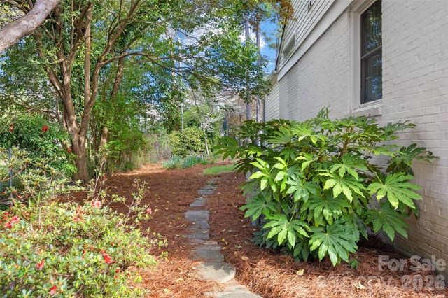 1325 Drexmore Avenue, Charlotte, NC 28209