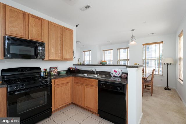 21-B IRON WORKS WAY, Trenton, NJ 08611