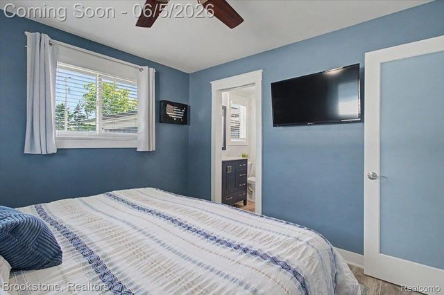 3378 Kingsway Drive, Highland Charter Township, MI 48356
