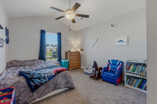 6430 GAIL CT, Hallsville, MO 65255