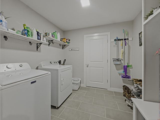 6430 GAIL CT, Hallsville, MO 65255