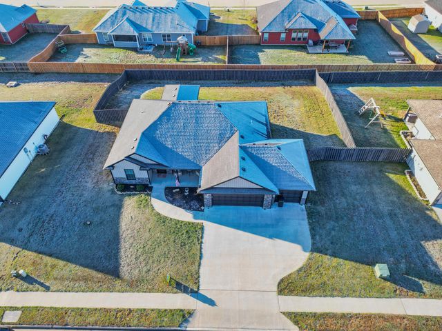 6430 GAIL CT, Hallsville, MO 65255