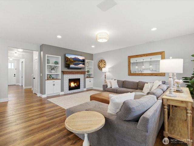 32721 NE 52nd Street, Carnation, WA 98014