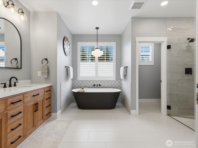 32721 NE 52nd Street, Carnation, WA 98014