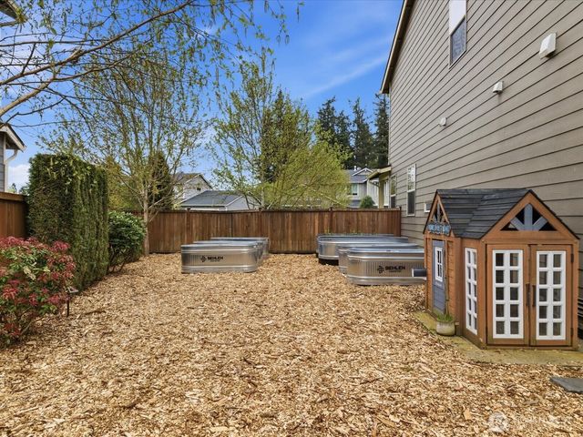 32721 NE 52nd Street, Carnation, WA 98014