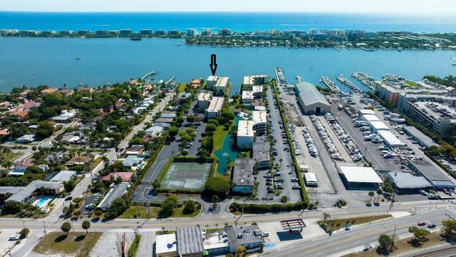 896 N Federal Highway 523, Lantana, FL 33462