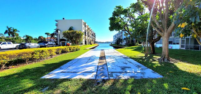 896 N Federal Highway 523, Lantana, FL 33462