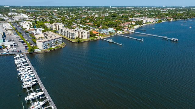 896 N Federal Highway 523, Lantana, FL 33462