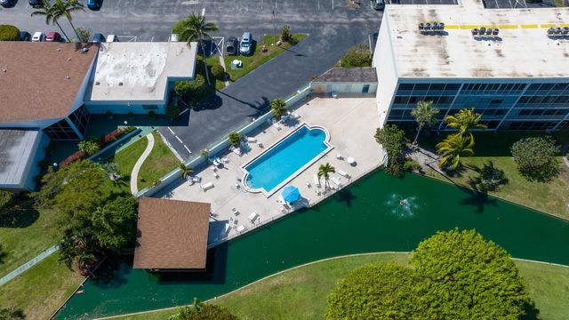 896 N Federal Highway 523, Lantana, FL 33462