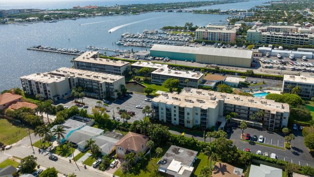 896 N Federal Highway 523, Lantana, FL 33462