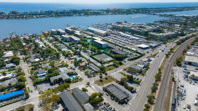 896 N Federal Highway 523, Lantana, FL 33462